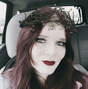 Meet your Posher, Lorie